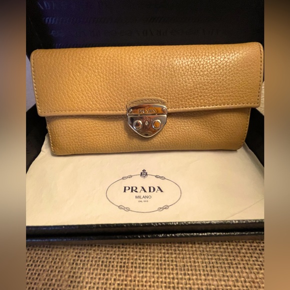 Authentic Prada, Continental wallet - Picture 1 of 16